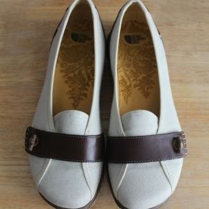 The North Face Leather & Canvas Slip On Shoes Flat